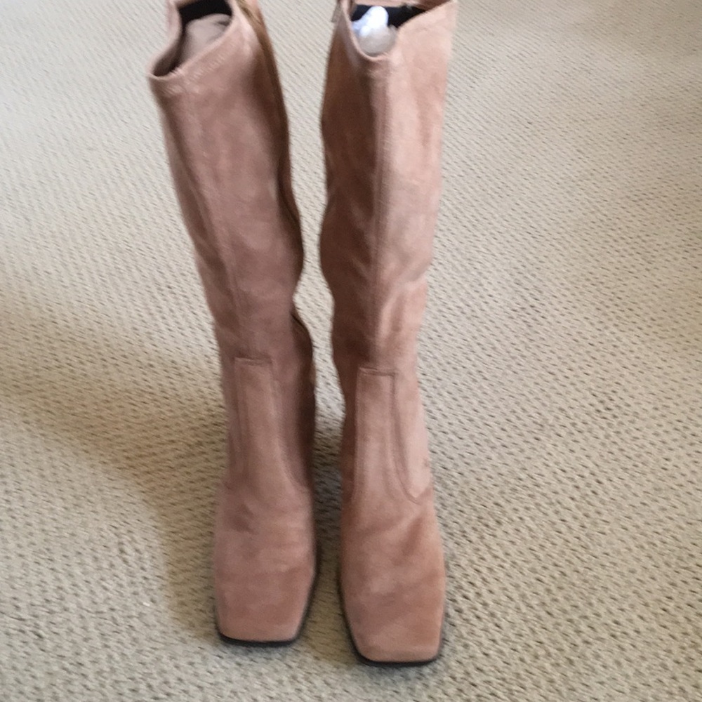 New! Franco Sarto Tan Suede Boots